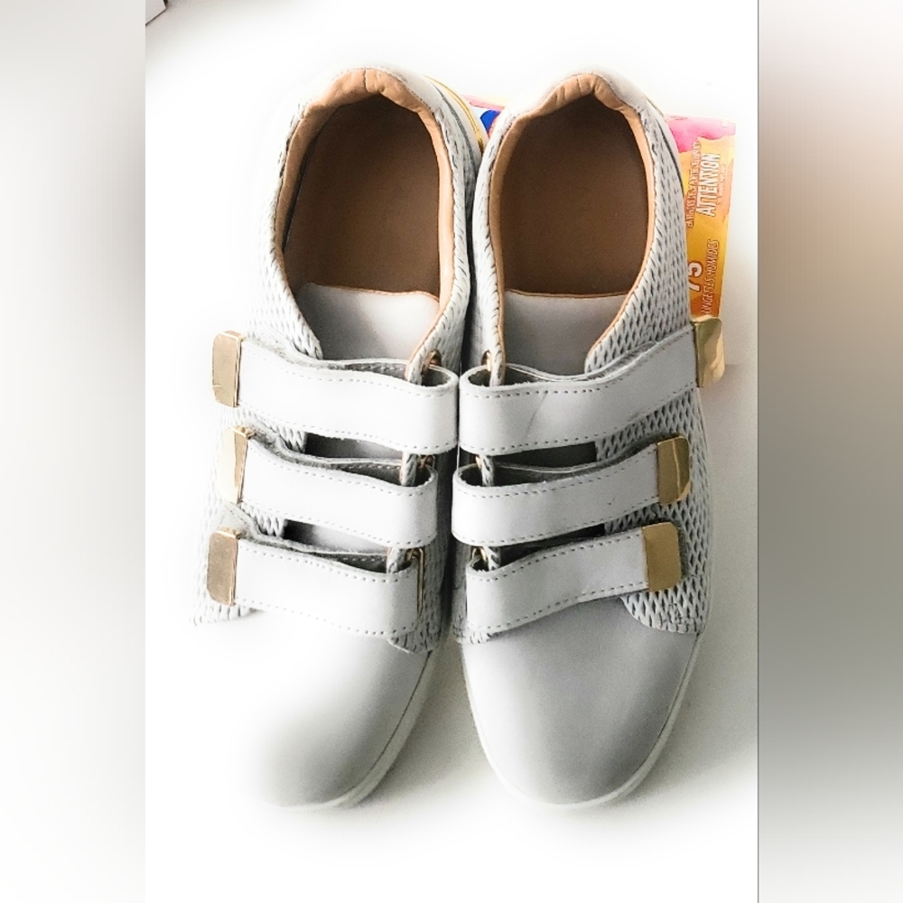 Aldo White and Gold Women's Sneakers With Velcro Straps. Size 8